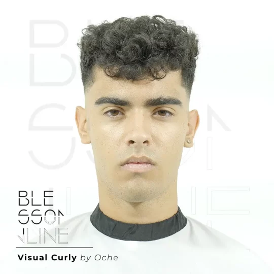 Visual curly de frente de Blessonline